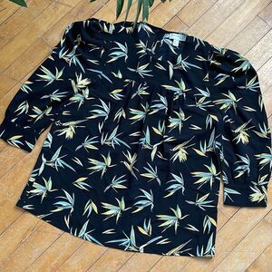 See U Soon Black Floral Casual Blouse Women’s Small
